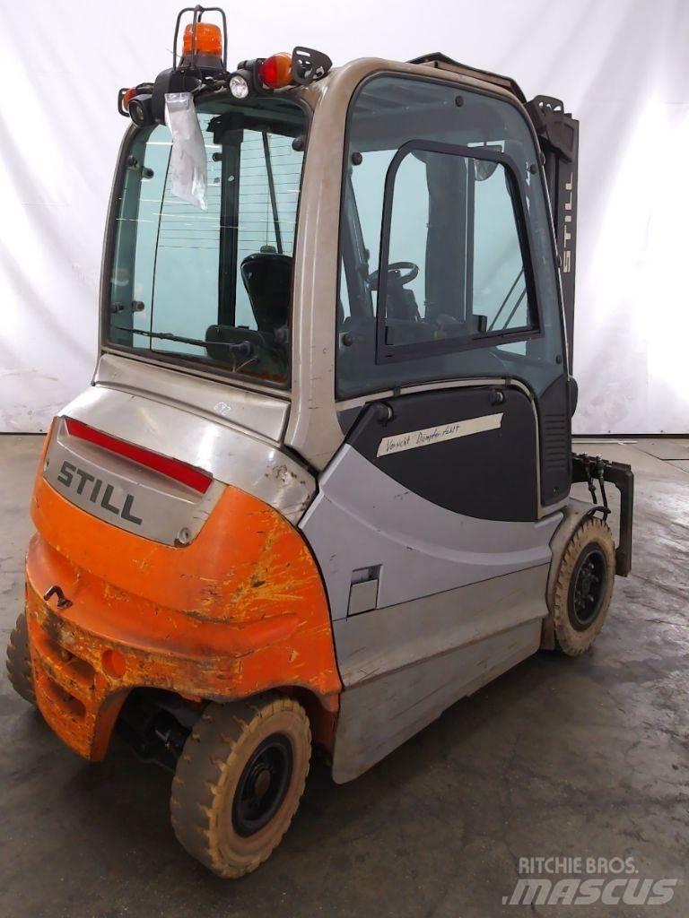 Still RX60-30L Електронавантажувачі