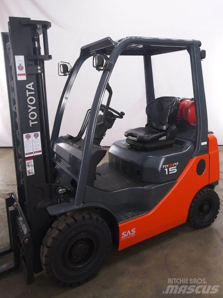 Toyota 02-8FGF15 Газові навантажувачі
