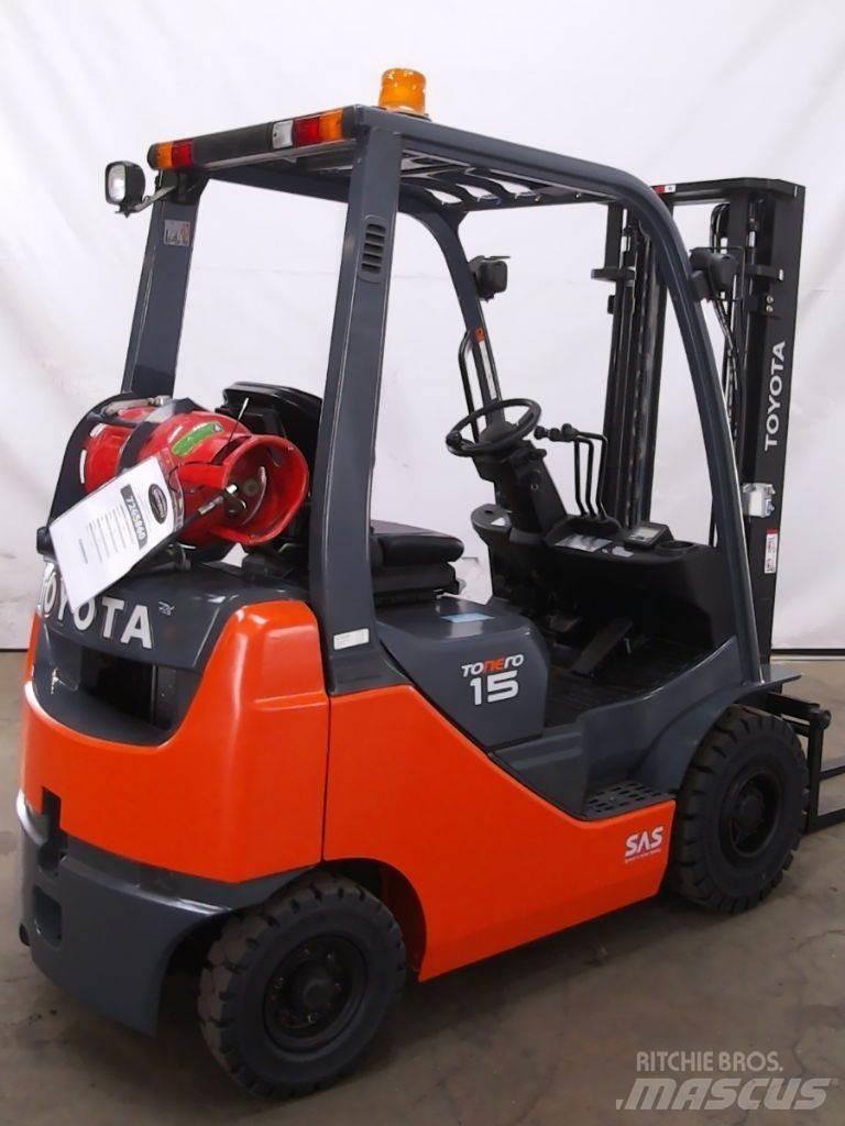 Toyota 02-8FGF15 Газові навантажувачі