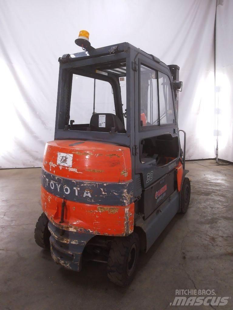 Toyota 7FBMF30 Електронавантажувачі