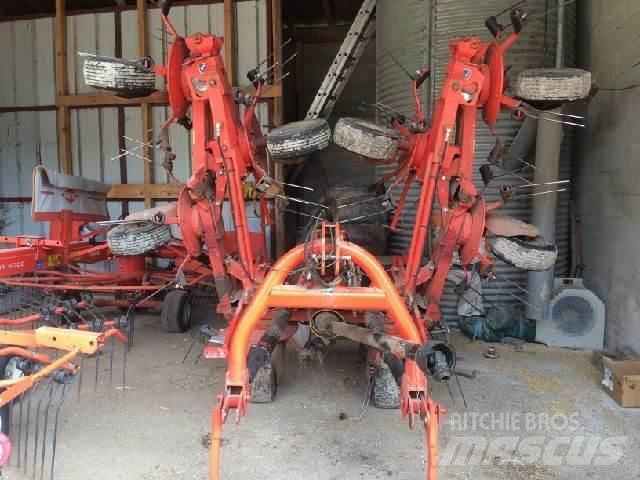 Kuhn GF 7702 Граблі і сінозворушувачі
