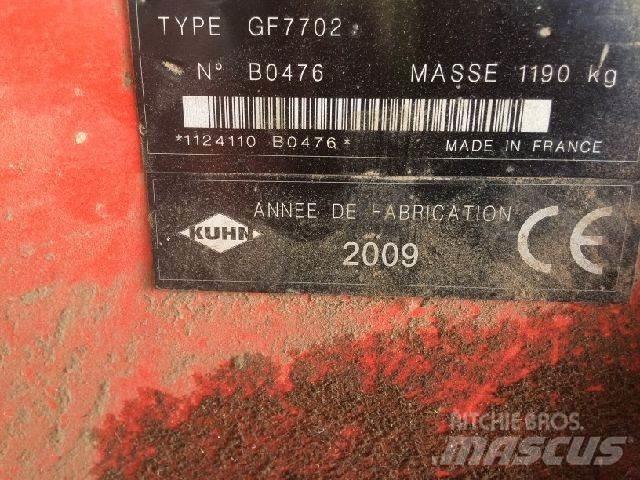 Kuhn GF 7702 Граблі і сінозворушувачі