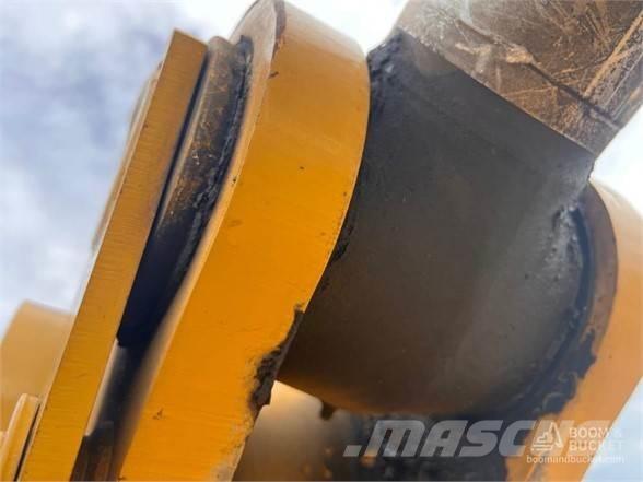 CAT 320 Гусеничні екскаватори