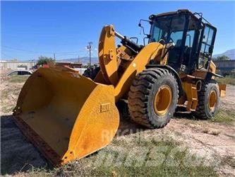 CAT 938M Фронтальні навантажувачі