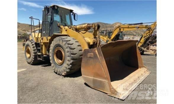 CAT 966G Фронтальні навантажувачі