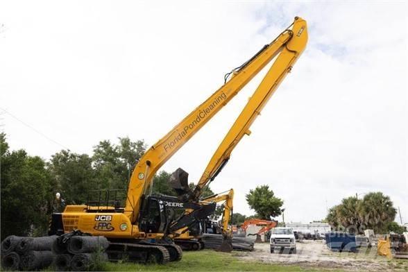 JCB JS370 Гусеничні екскаватори