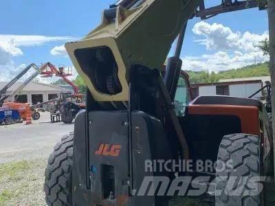 JLG 1255 Телескопічні навантажувачі