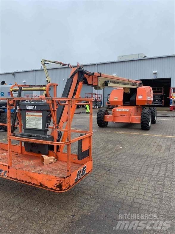 JLG 660SJ Телескопічні підйомники