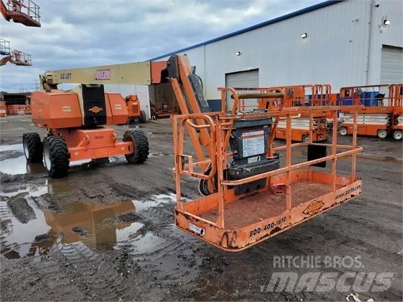 JLG 800AJ Колінчаті підйомники