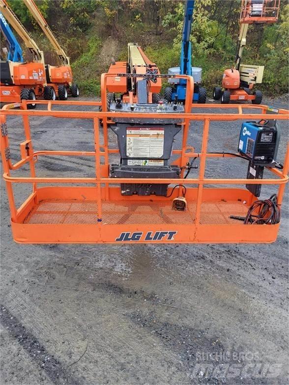 JLG 860SJ Телескопічні підйомники