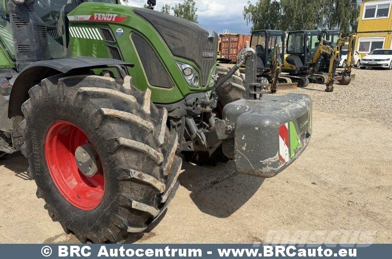 Fendt 724 Vario Трактори