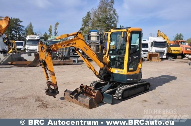 Hyundai R25Z-9AK Міні-екскаватори < 7т