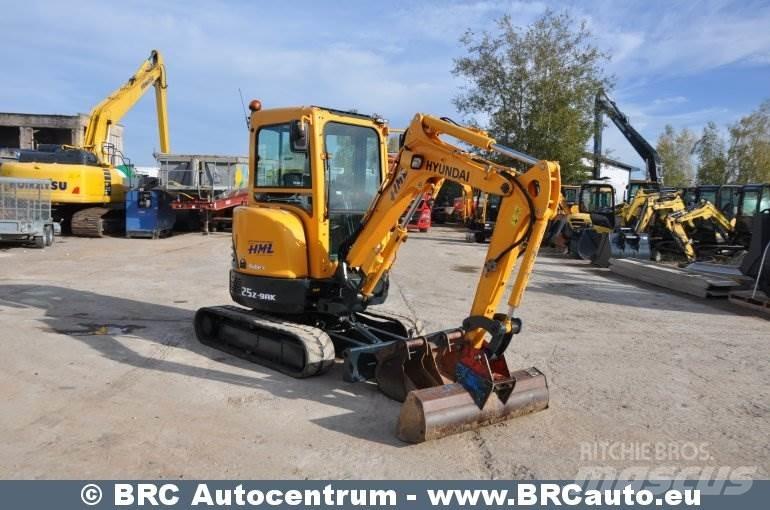 Hyundai R25Z-9AK Міні-екскаватори < 7т