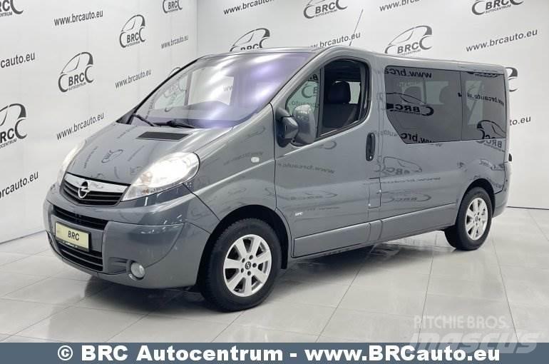 Opel Vivaro Мікроавтобуси
