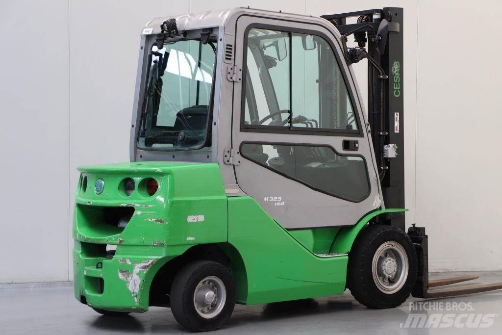 Cesab M325D Дизельні навантажувачі