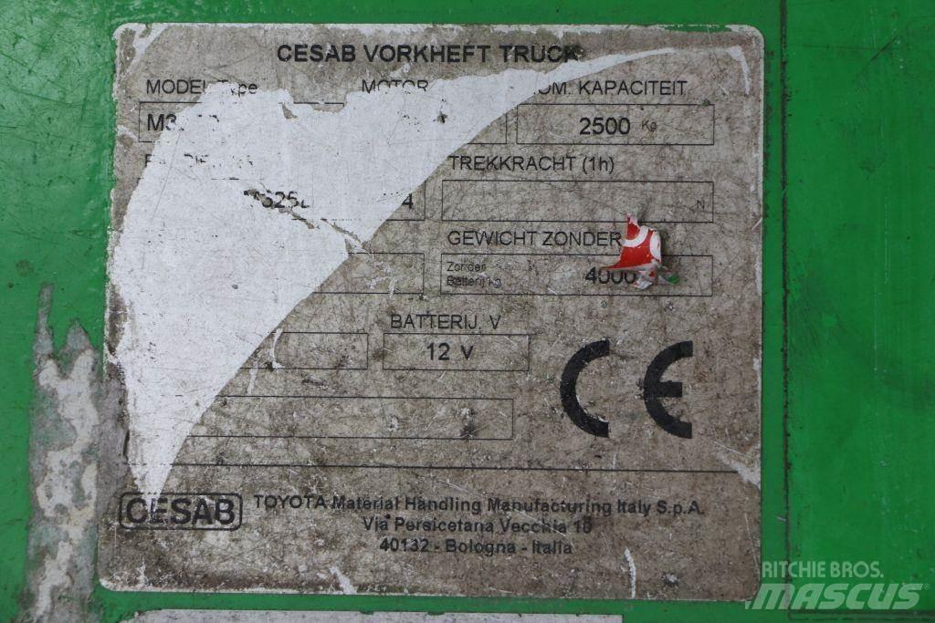 Cesab M325D Дизельні навантажувачі