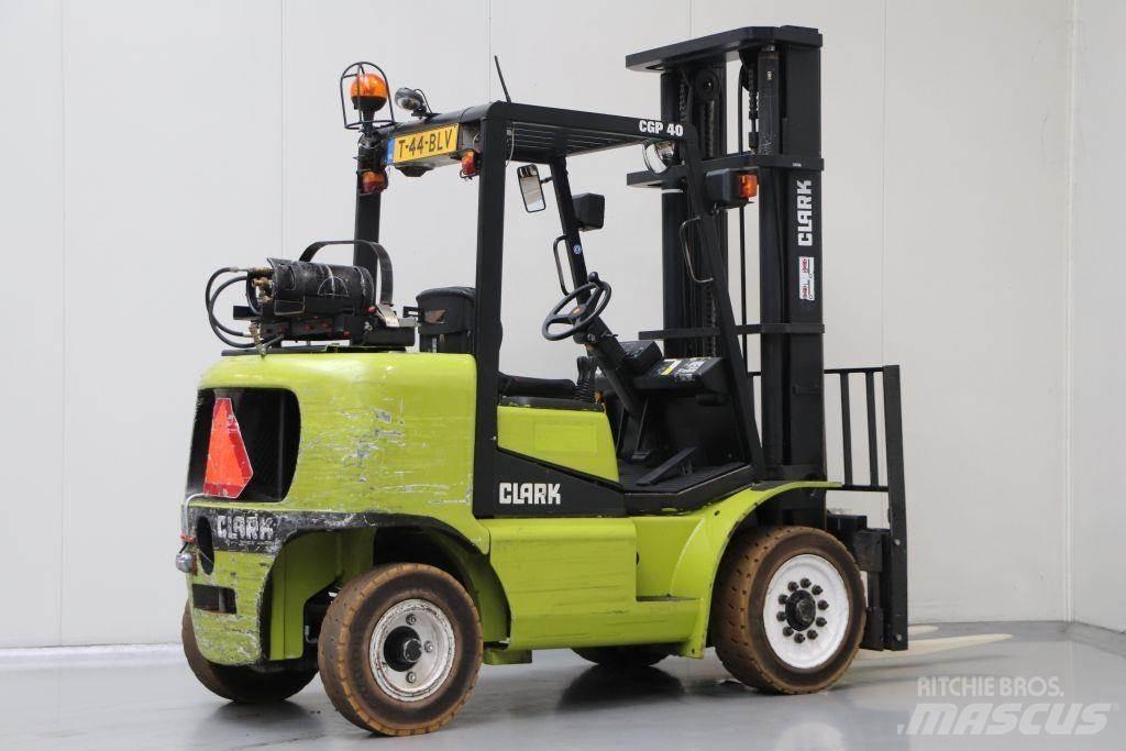 Clark CGP40 Газові навантажувачі