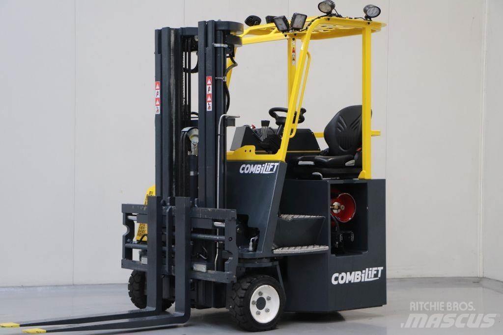 Combilift CB3000 Бокові навантажувачі
