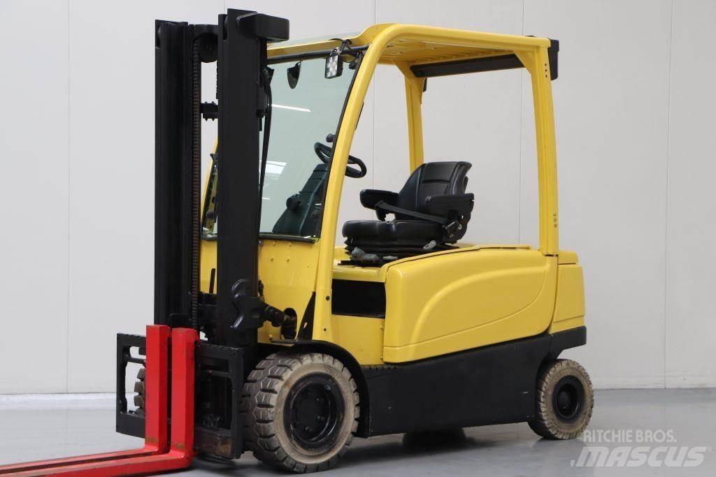 Hyster J3.0XN Електронавантажувачі