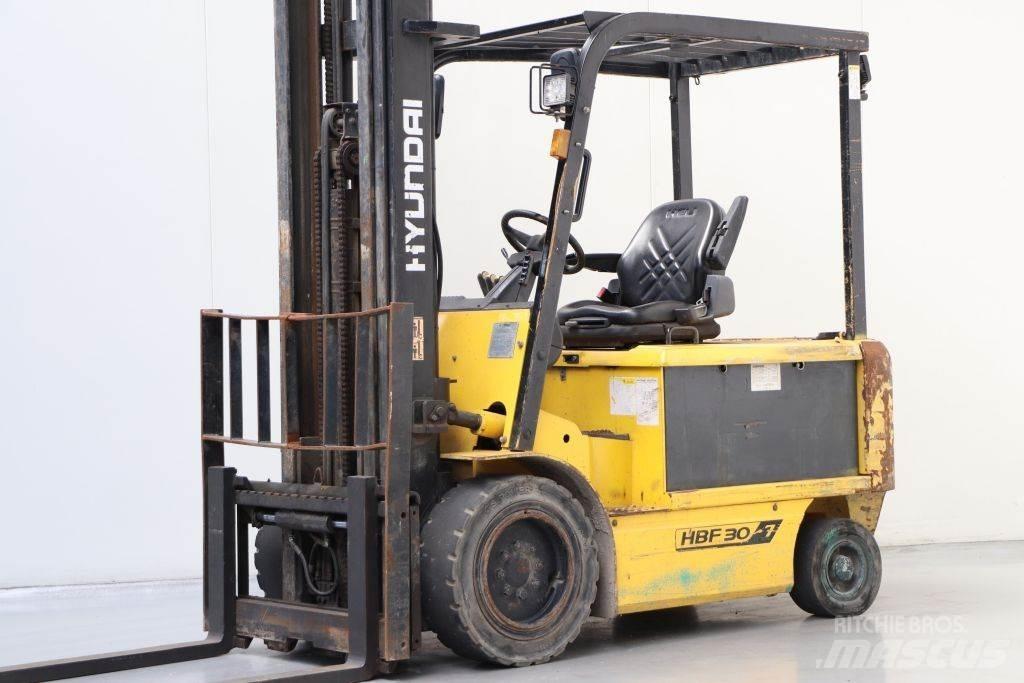 Hyundai HBF30-7 Електронавантажувачі