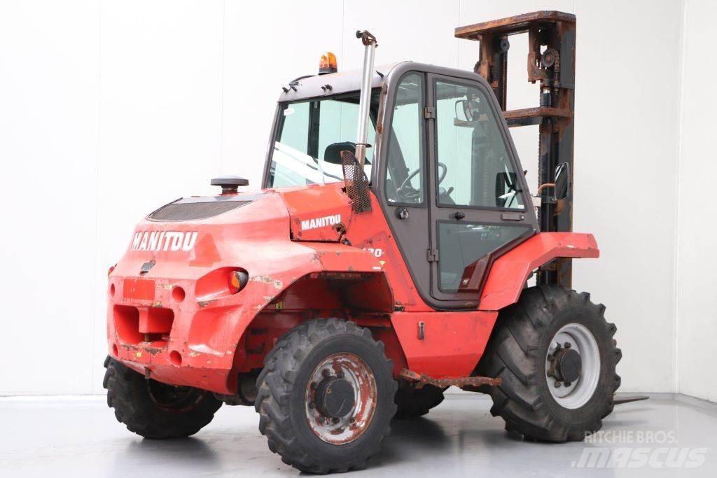 Manitou M30-4 Навантажувачі підвищеної прохідності