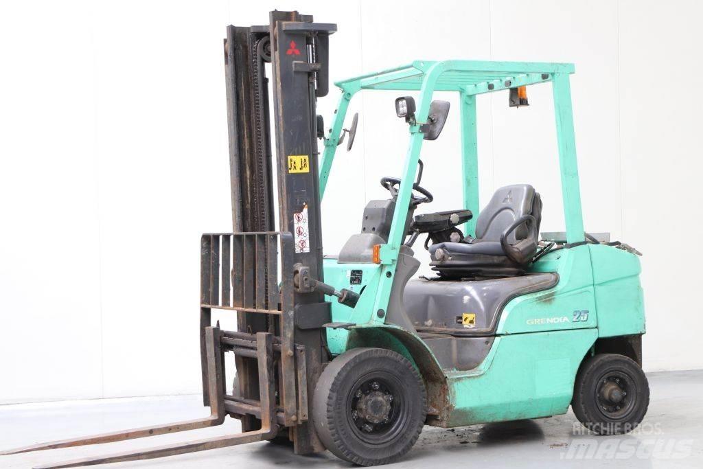 Mitsubishi FG25NT Газові навантажувачі