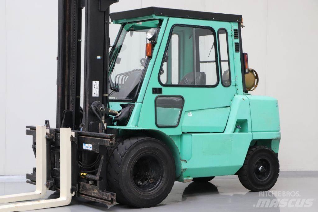 Mitsubishi FG45K Газові навантажувачі