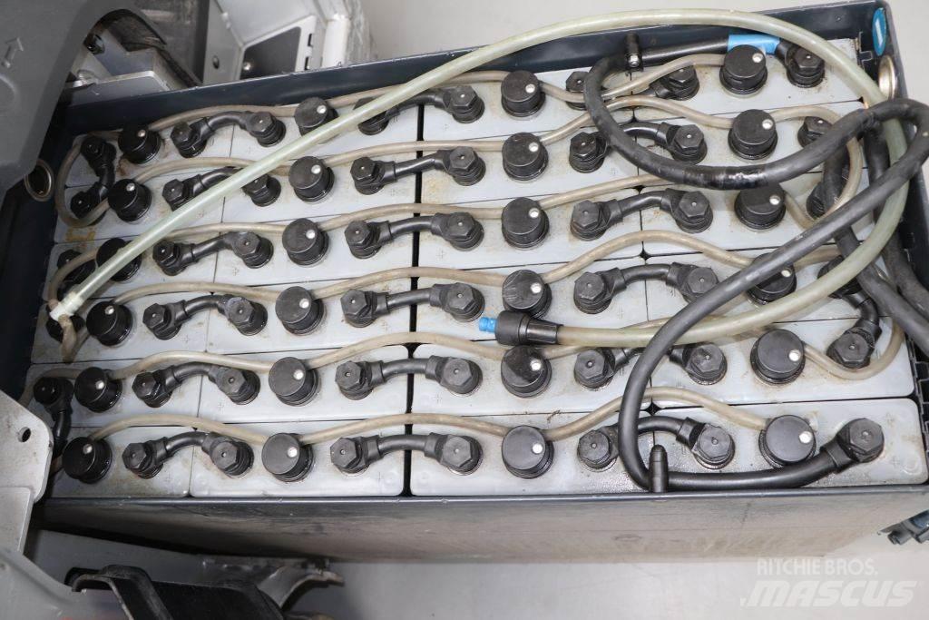 Still LTX70 Тягачі колісні