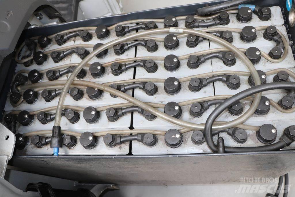 Still LTX70 Тягачі колісні