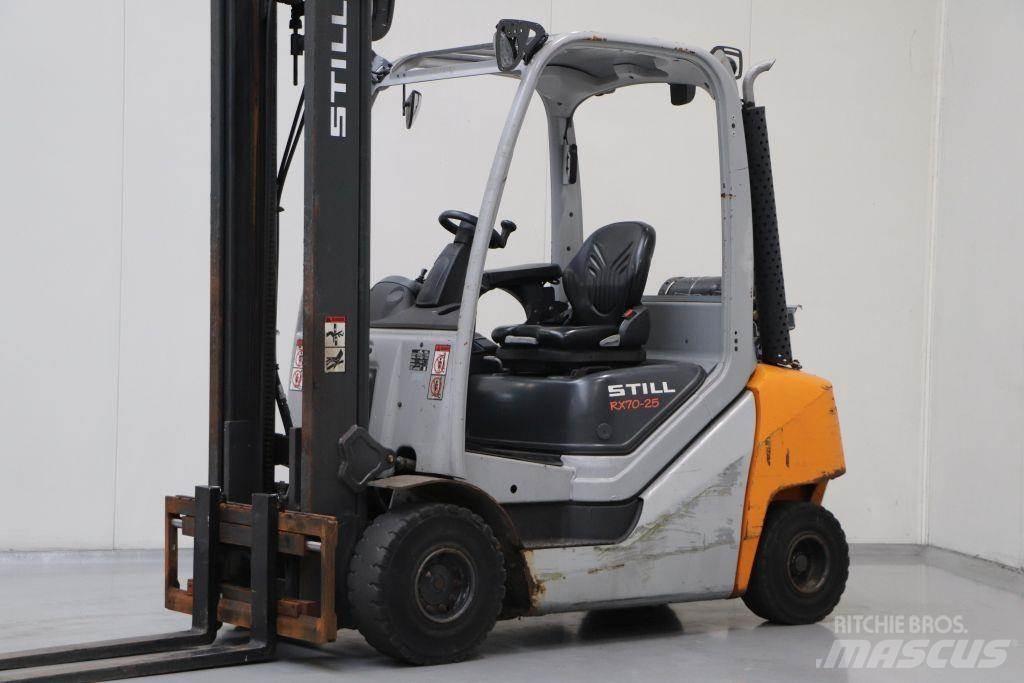 Still RX70-25T Газові навантажувачі