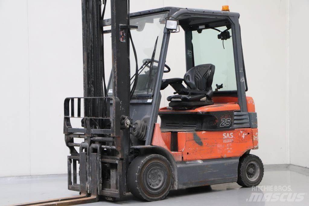 Toyota 7FBMF25 Електронавантажувачі