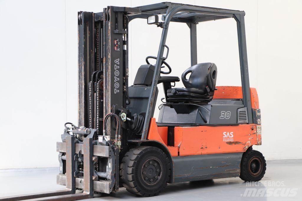 Toyota 7FBMF30 Електронавантажувачі