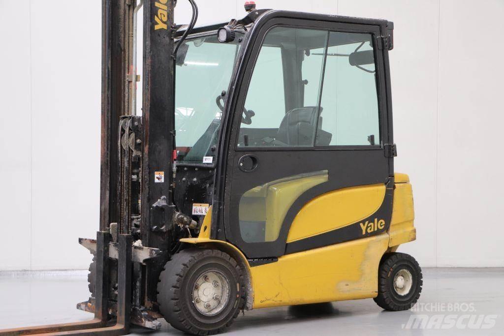 Yale ERP30VL Електронавантажувачі