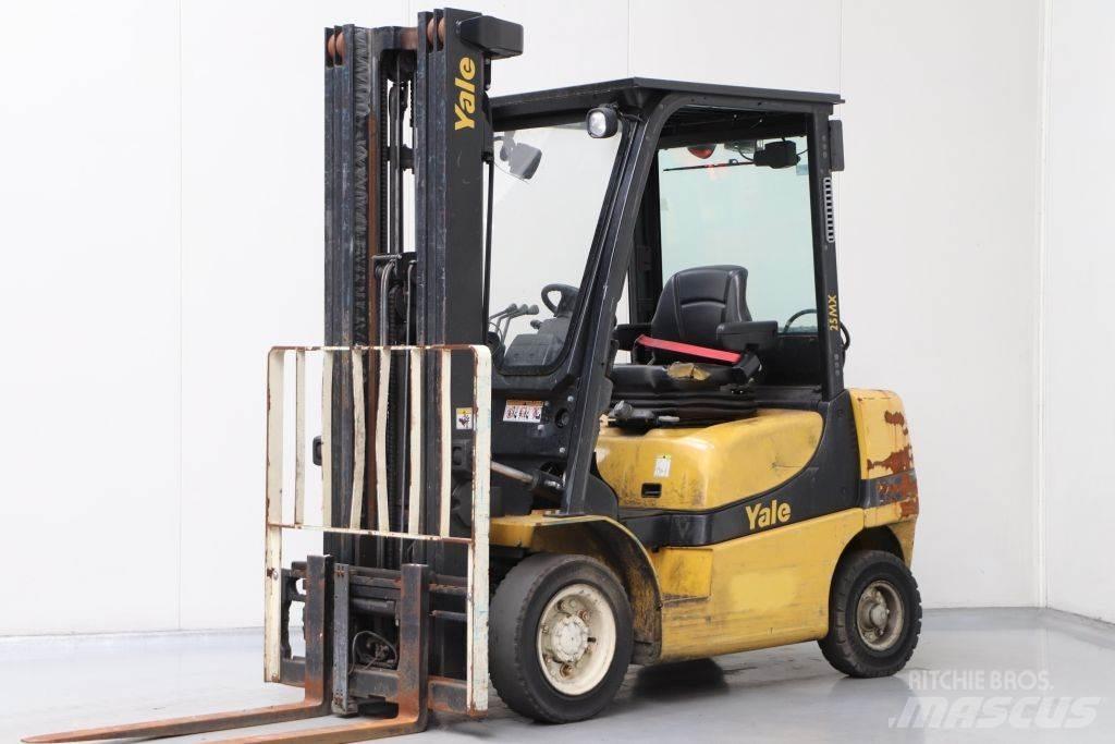 Yale GLP25MX Газові навантажувачі