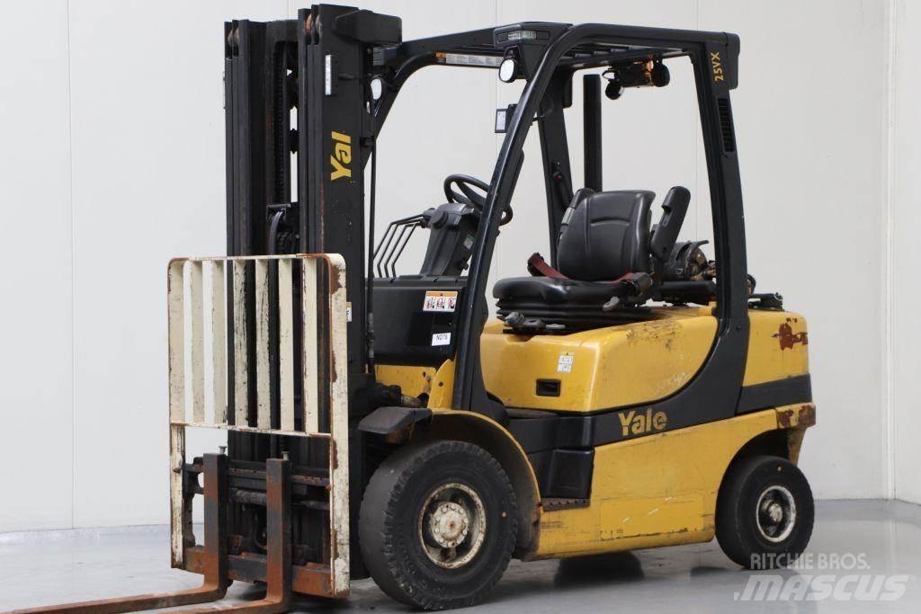 Yale GLP25VX Газові навантажувачі