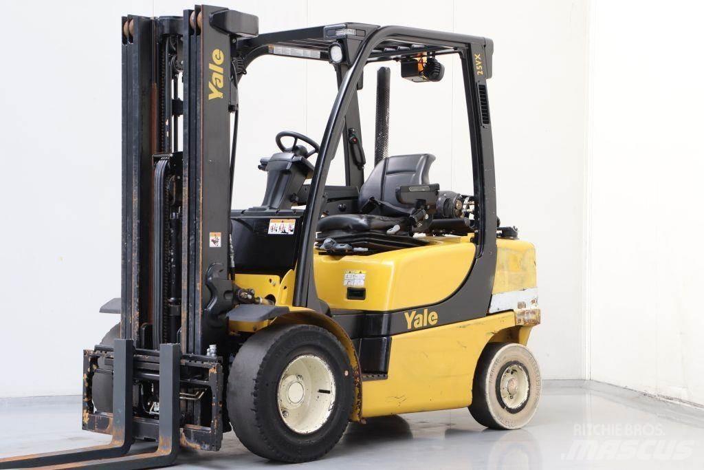 Yale GLP25VX Газові навантажувачі
