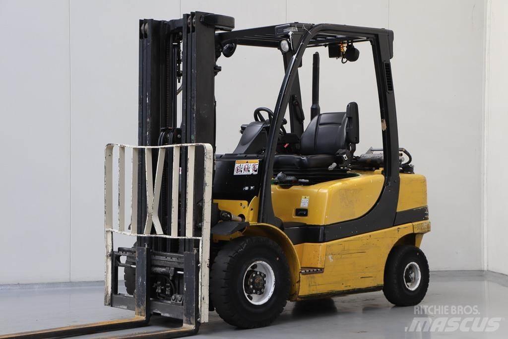 Yale GLP25VX Газові навантажувачі