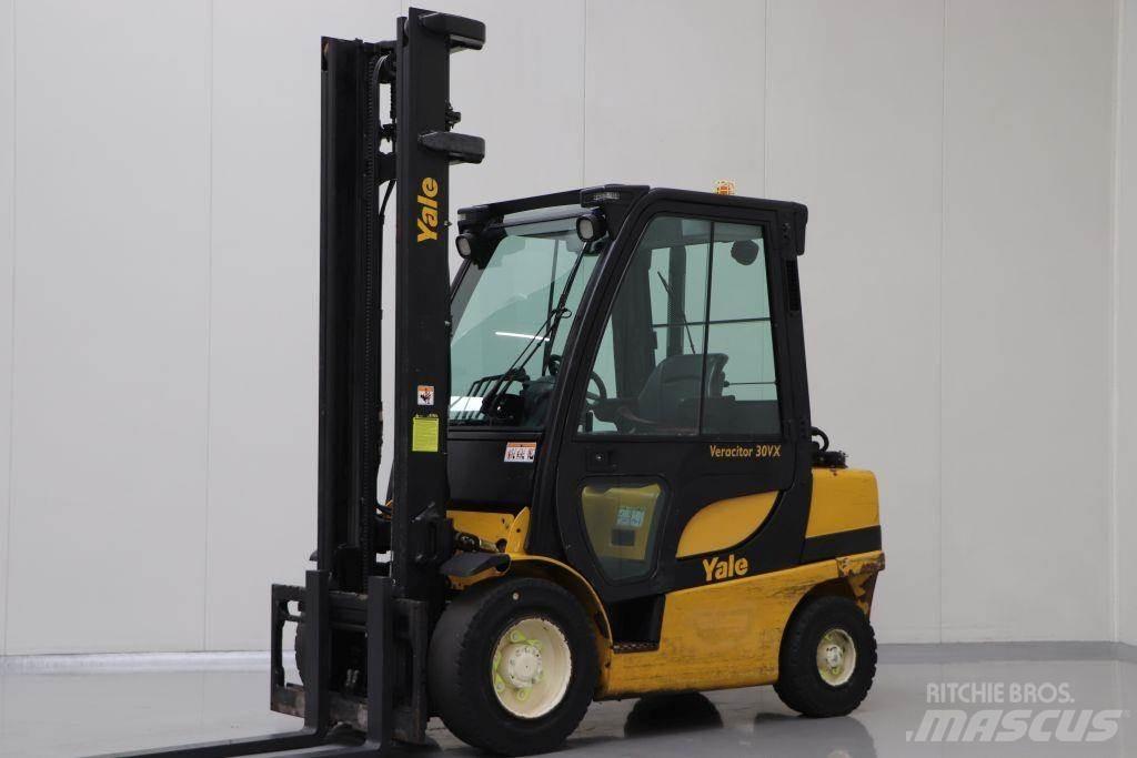 Yale GLP30VX Газові навантажувачі
