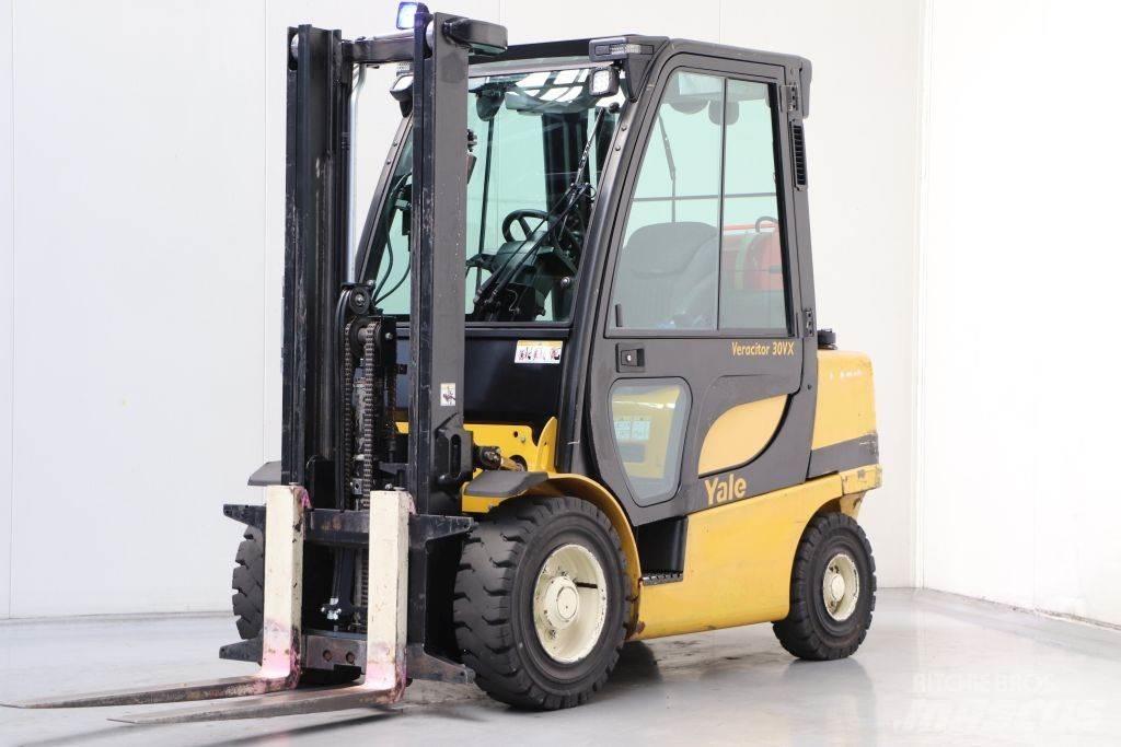 Yale GLP30VX Газові навантажувачі