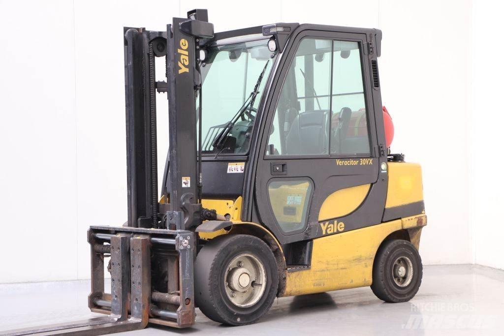 Yale GLP30VX Газові навантажувачі
