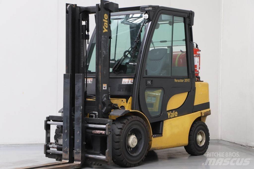 Yale GLP30VX Газові навантажувачі