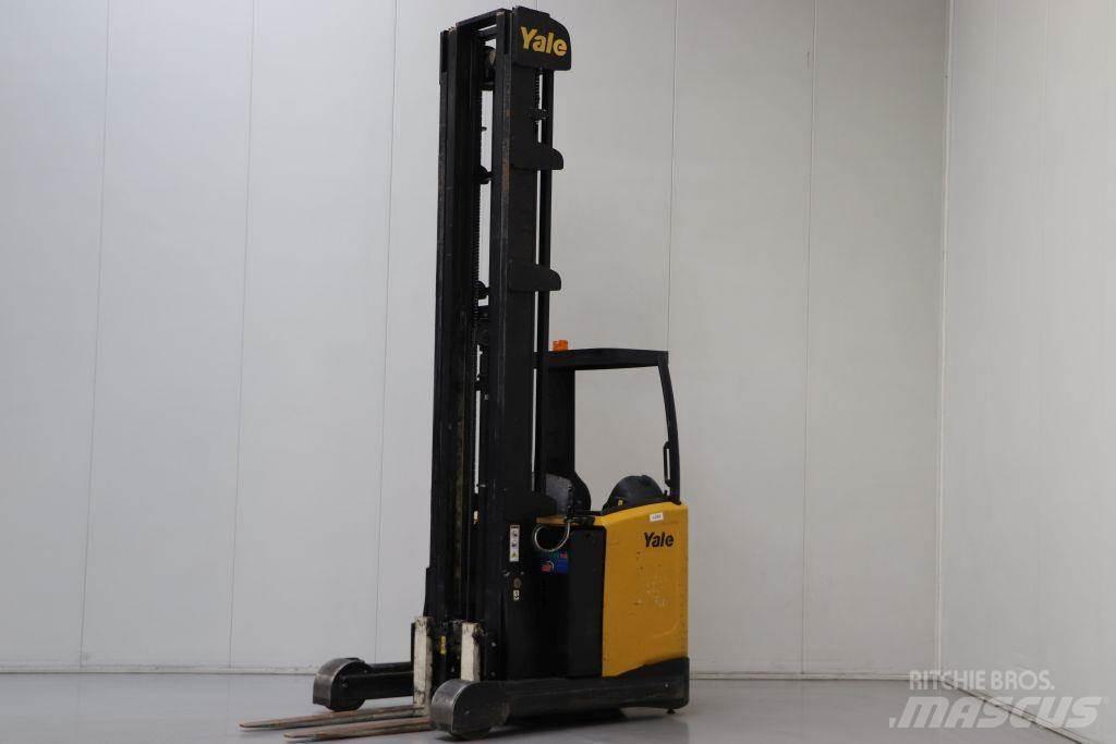 Yale MR20HD Річ-трак із високим підйомом