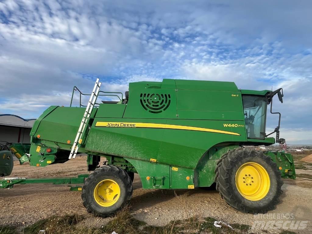 John Deere W 440 PTC Зернозбиральні комбайни