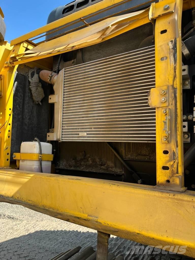 Komatsu PC 390 LC-10 Гусеничні екскаватори