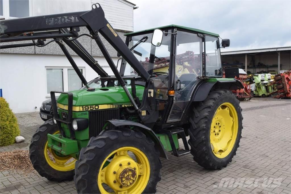 John Deere 1950 Трактори