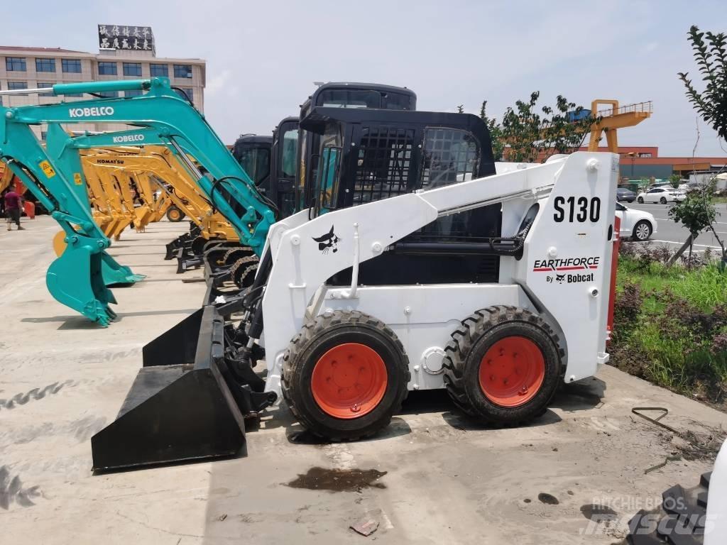 Bobcat S 130 Міні-навантажувачі