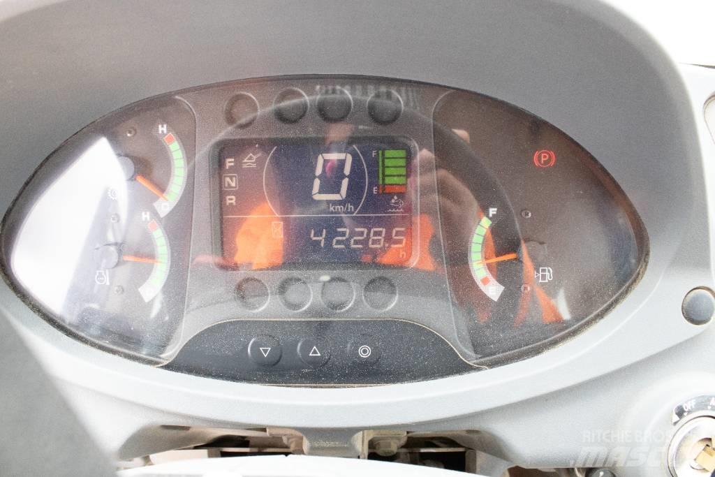 Hitachi ZW150-6 Фронтальні навантажувачі