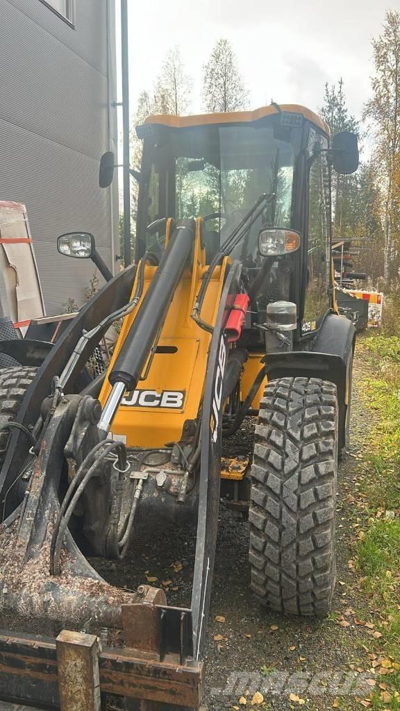 JCB 409 Фронтальні навантажувачі
