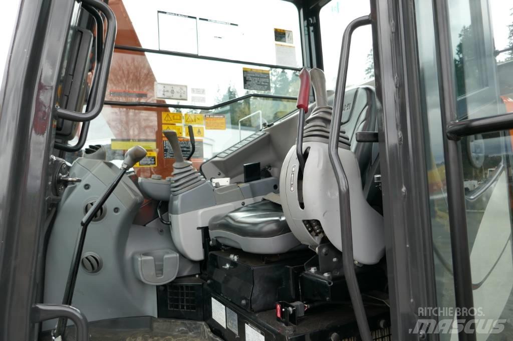 Hitachi ZX75UR-5B Гусеничні екскаватори