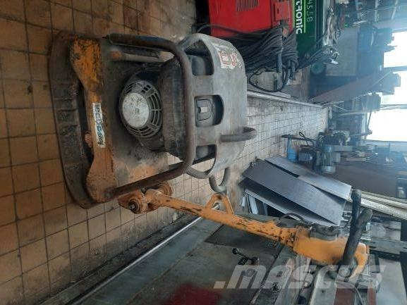 Weber mt Трамбувальники